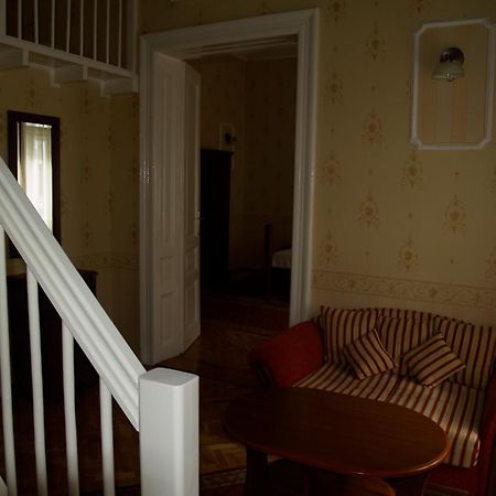 Peterfia Panzio Hotell Debrecen Eksteriør bilde