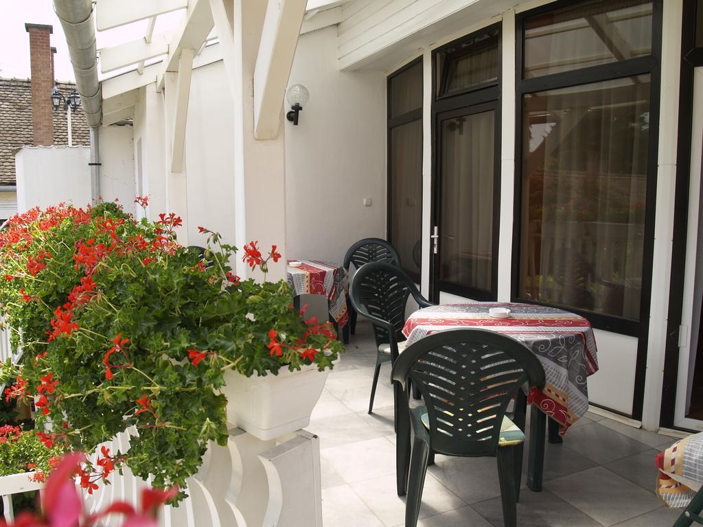 Peterfia Panzio Hotell Debrecen Rom bilde